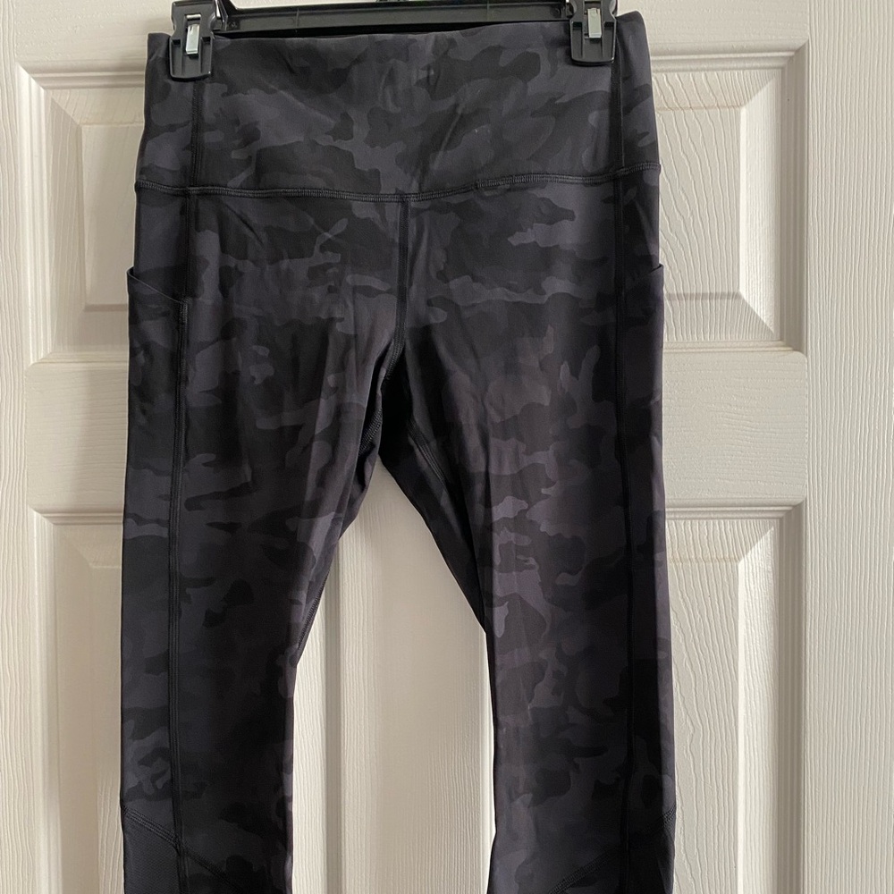 Lululemon Black Camo Pace Rival 25" Leggings